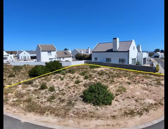 LAND FOR SALE IN BRITANNIA BAY